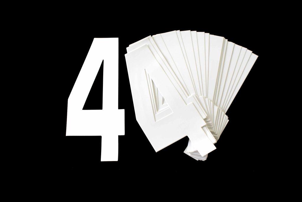 4 WHITE 8No.20cm. PACK