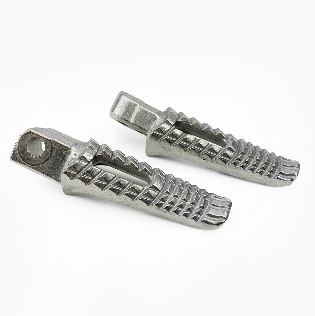 FOOT PEG SET SUZUKI REAR, 43611-41G00, 43621-41G00