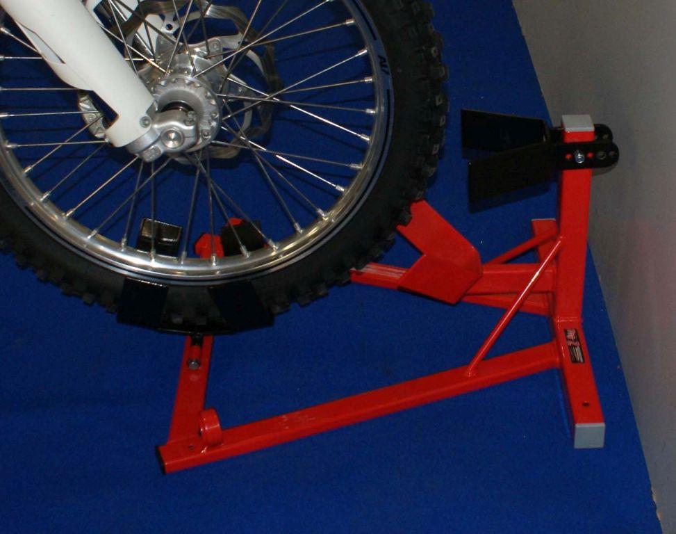ROLL ON WHEEL CHOCK RED/BK, HEAVY DUTY ROLL ON SHOE