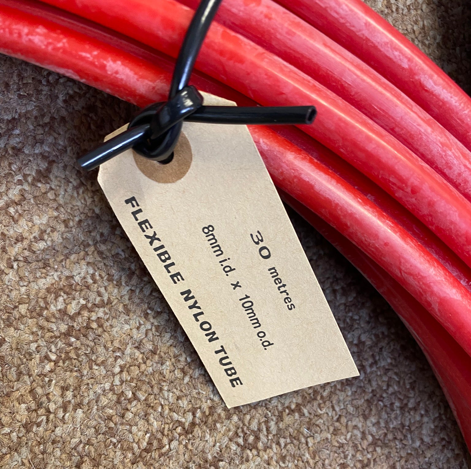 RETURNED, DAMAGED, FITTED, SOILED - NON REFUNDABLE - NLYON FLEXIBLE HOSE