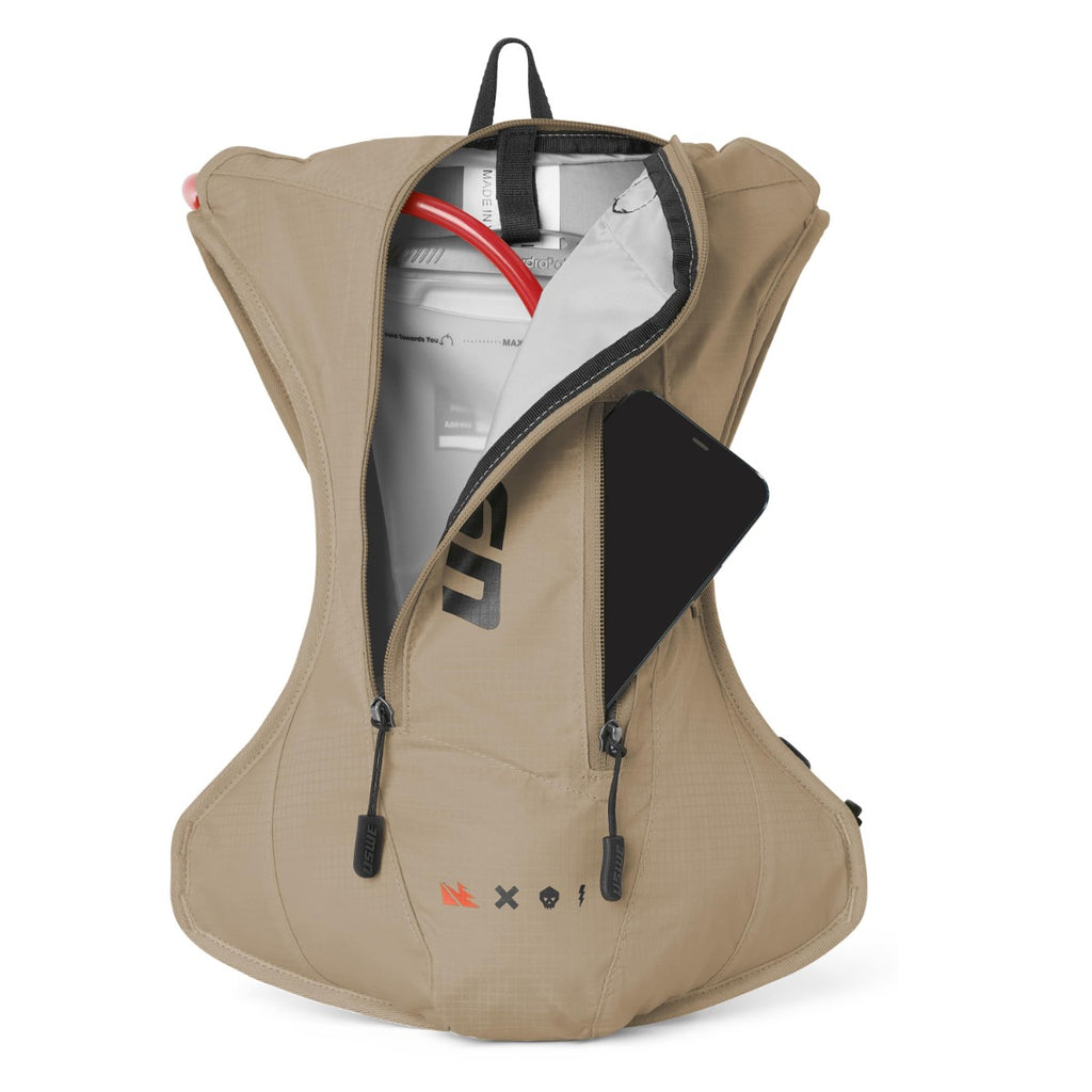 Outlander Moto 4L Hydration Pack - Sand - USWE 5204077021