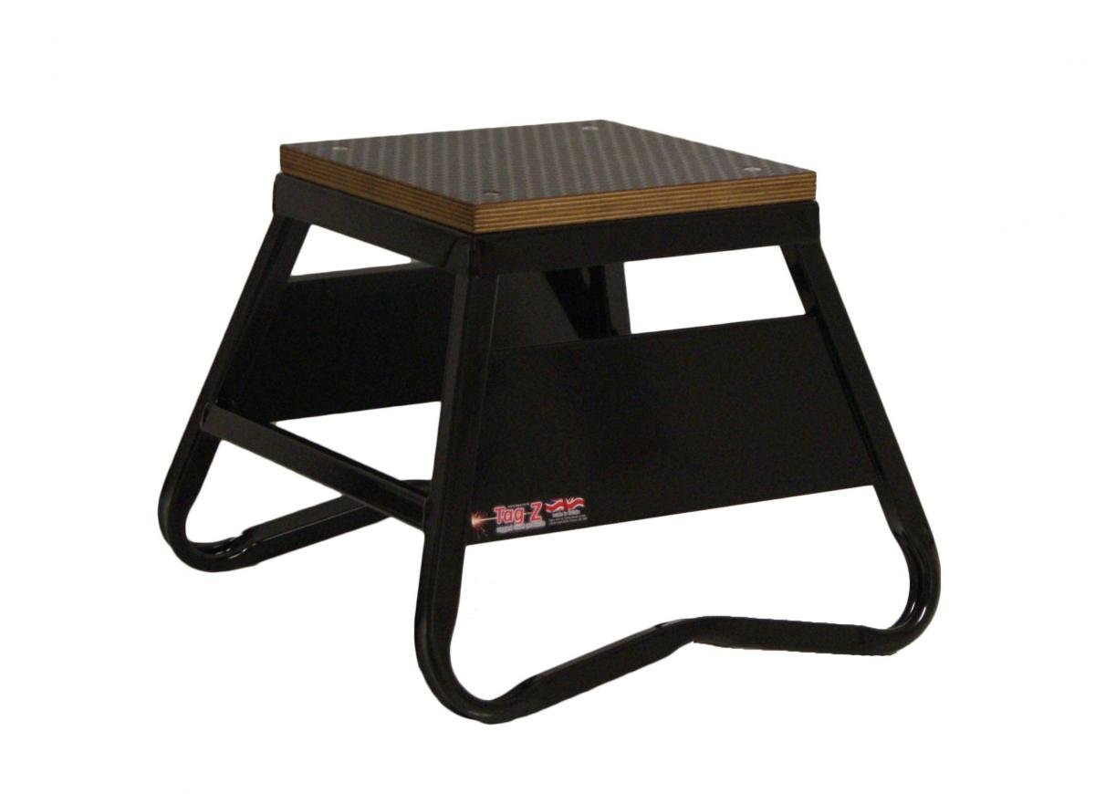 HEAVY DUTY STEEL BOX STAND MX, STILL LIKE NEW WITH LIGHT MARKS, BLACK