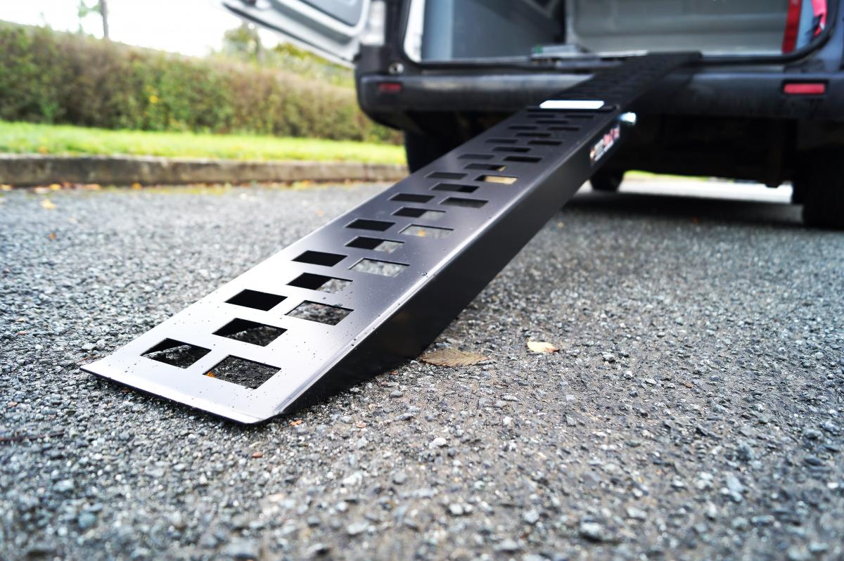 BLACK STEEL FOLDING RAMP TAG-Z, FOLDING RAMP 2000mm