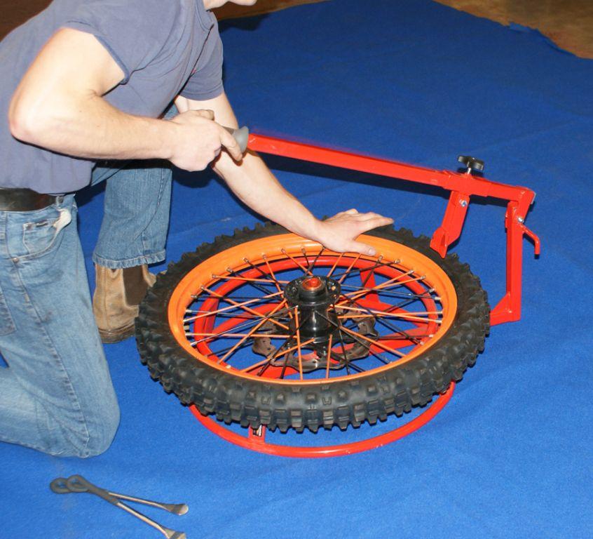 TYRE / MOUSSE CHANGER RED, TAG-Z SINGLE RING TYRE CHANER