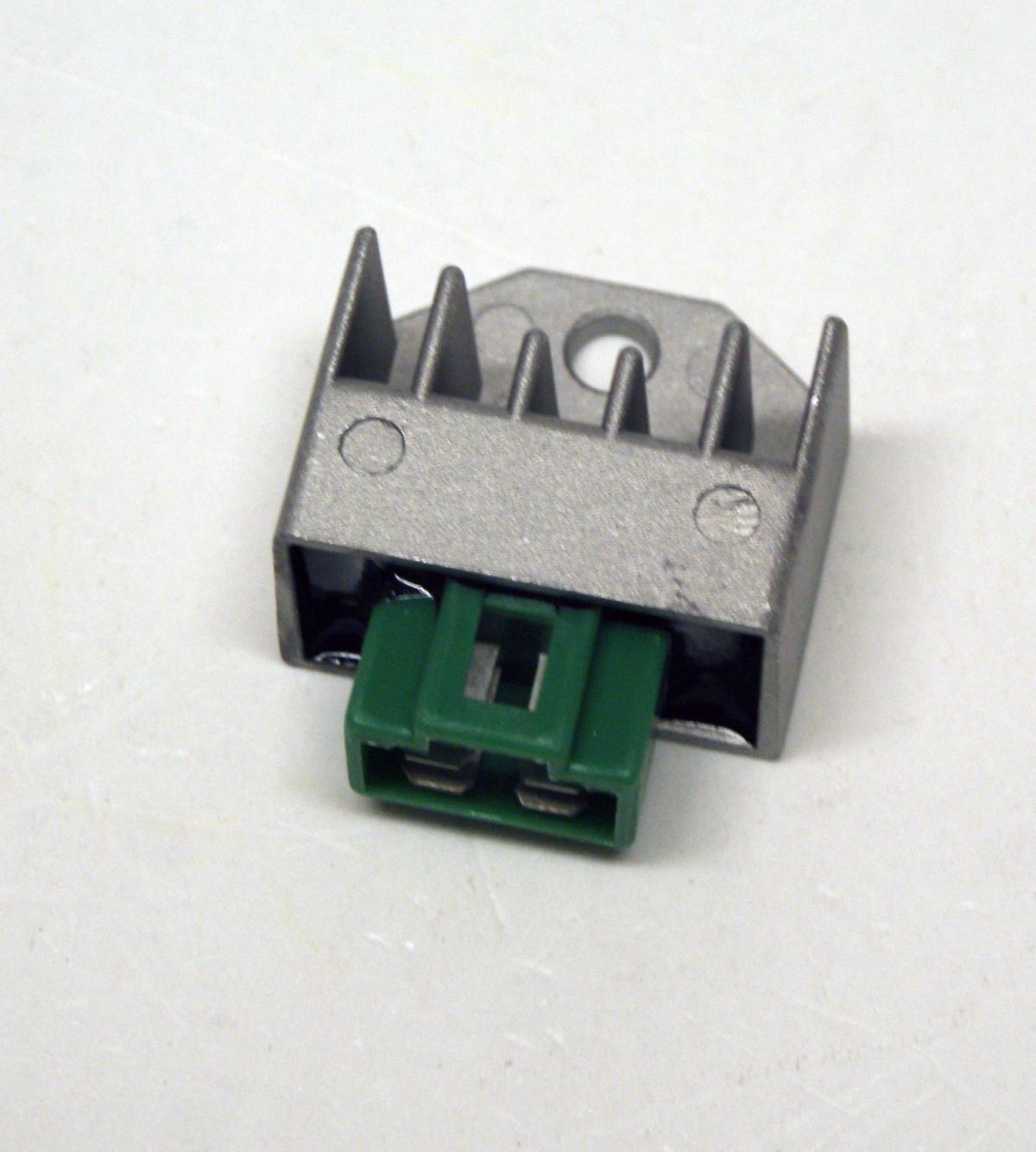 REGULATOR ARTIC CAT 3301-146, ARROWHEAD AAC6012