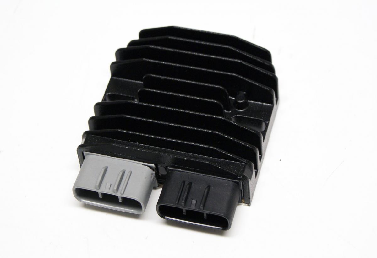 VOLTAGE REGULATOR YAMAHA 5JW-81960-00-00, ID 556684, AYA6033, YZF-R1 2002-03 FJR1300 2003-05 FJR1300A ABS 2003-05 Road Star Midnight Warrior XV17 PCM (1670cc) 200
