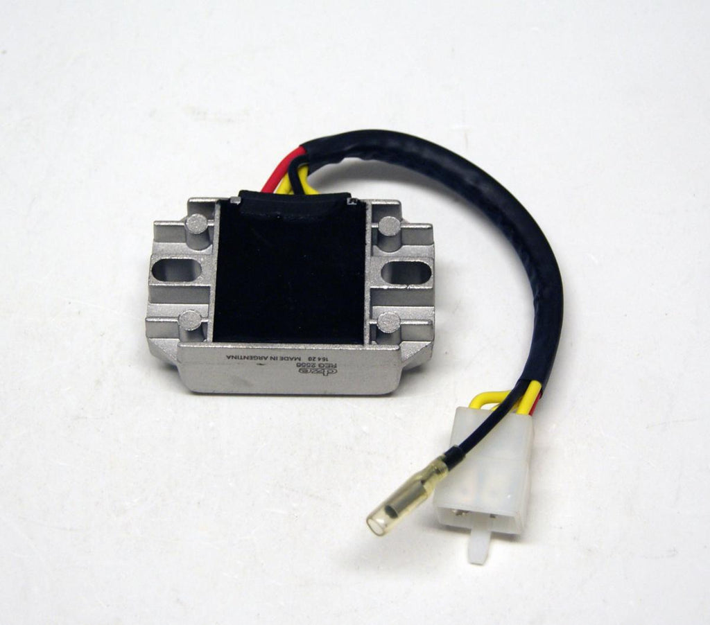 REGULATOR 32800-35B00 LT230E, DEZ 02556-04 SUZUKI LT250E QUADRUNNER 87-93