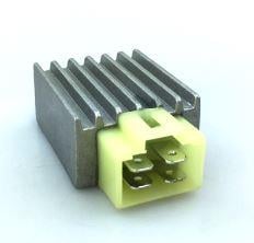 VOLTAGE REGULATOR 12V UNIVERSAL FITMENT