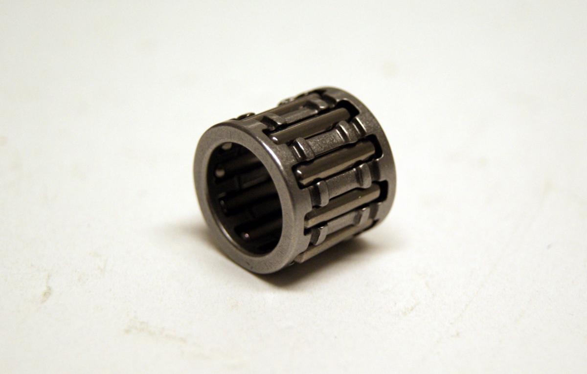SMALL END 12x17x15 BEARING, PROX 21.2103 MADE IN JAPAN, 12x17x14.75