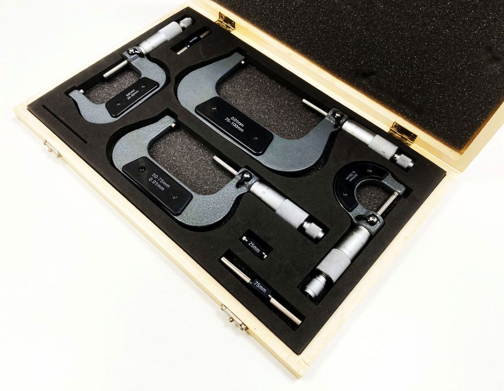 MICROMETER SET 4PC 0-100mm 0.01mm GRADUATIONS - TOOLZONE KDPMS057