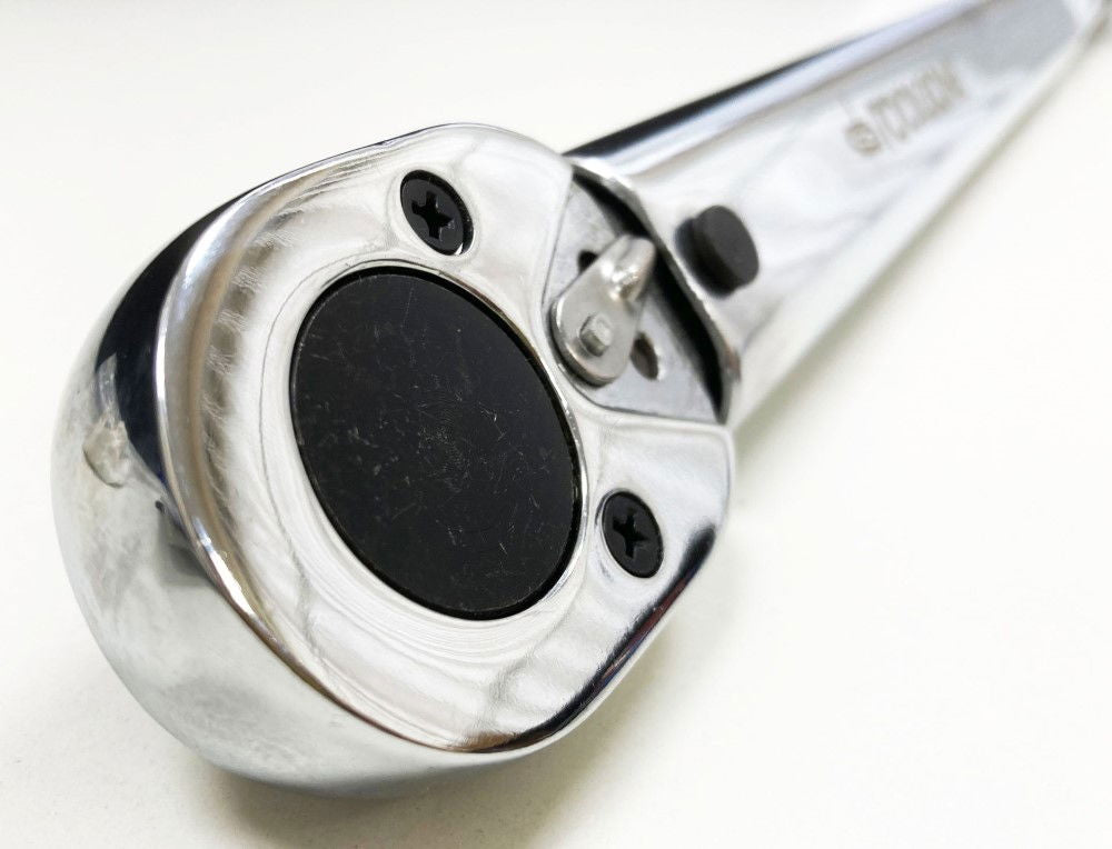 TORQUE WRENCH 1/2 DRIVE 25-250 ft lb +/-4% ACCURACY - TOOLZONE KDPSS238