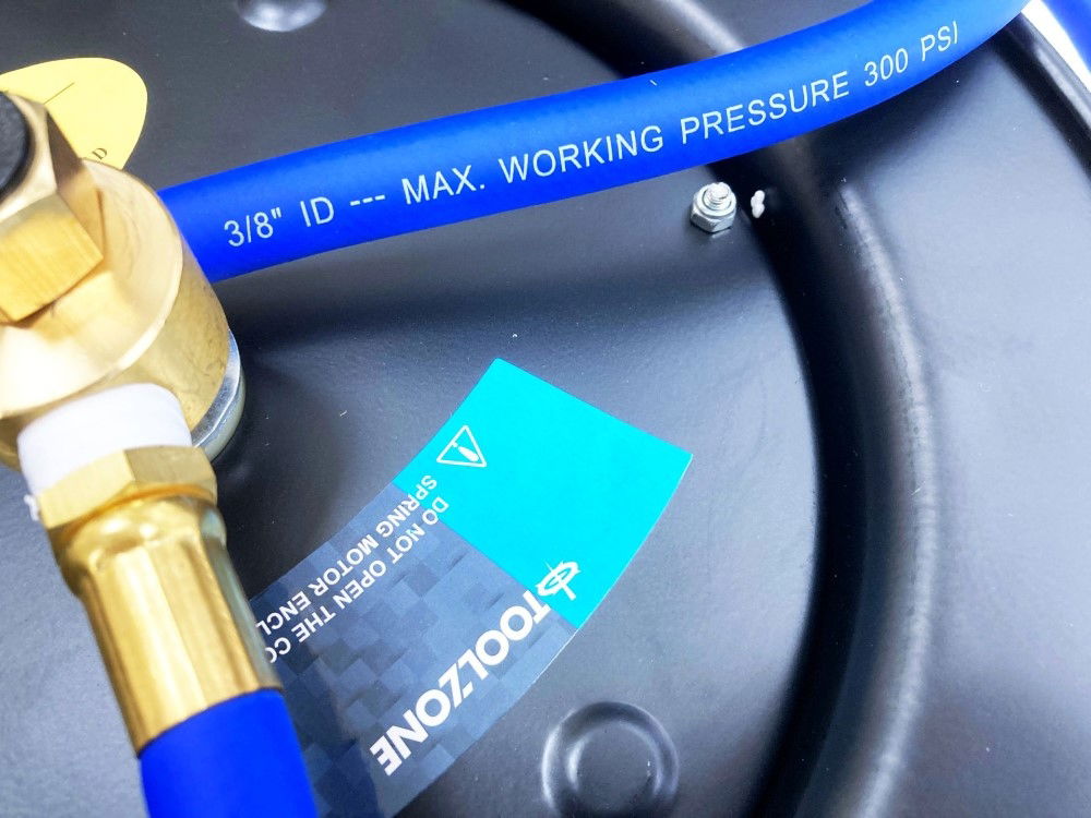 RETRACTABLE AIR HOSE 30ft 3/8 WORKING PRESSURE 300psi AUTO REWIND - TOOLZONE KDPAT102