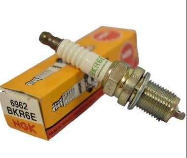 NGK SPARK PLUG BKR6E 6962
