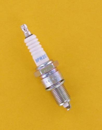 NGK SPARK PLUG BPR2ES 2264