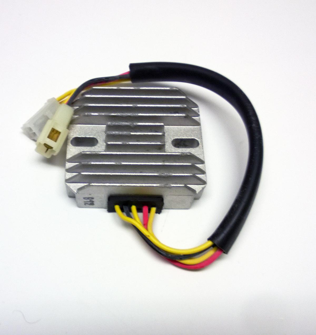 REGULATOR DR200,GS500,GSX DZE 2396 ROAD DIRT