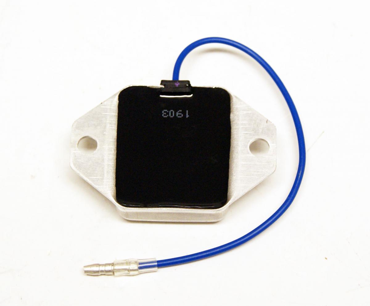 REGULATOR HON/YAM 82F-81910-00 AYA6010 10-443