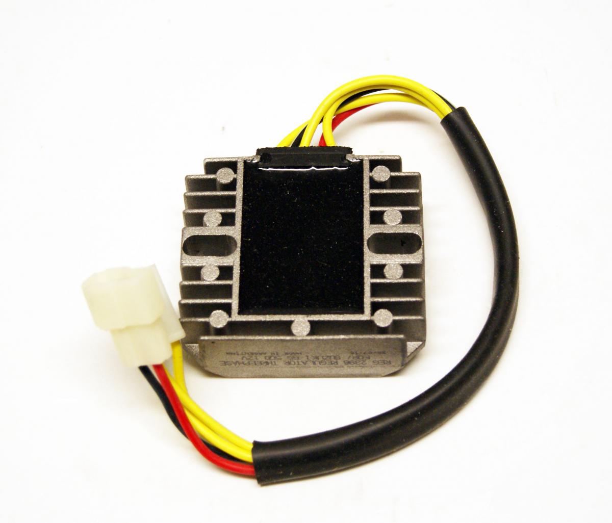 REGULATOR VOLTAGE 12v / 25A, DZE 02396-04 32800-30B01/ 32800-33C00 32800-33C01