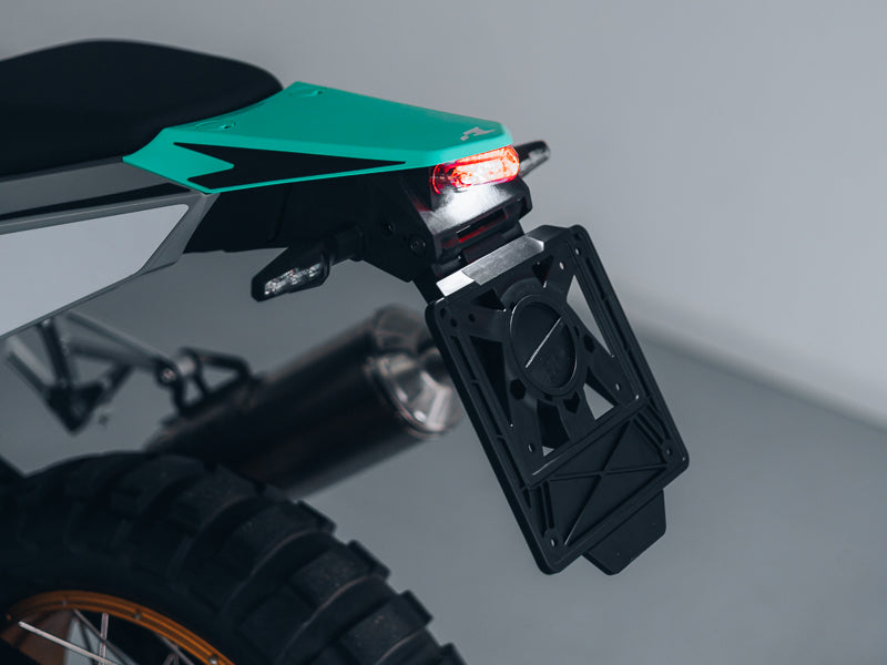 INTEGRA TAILIGHT & NUMBER PLATE HOLDER KOVE 800 2025 R-TECH R-PTLEDKOVNR25