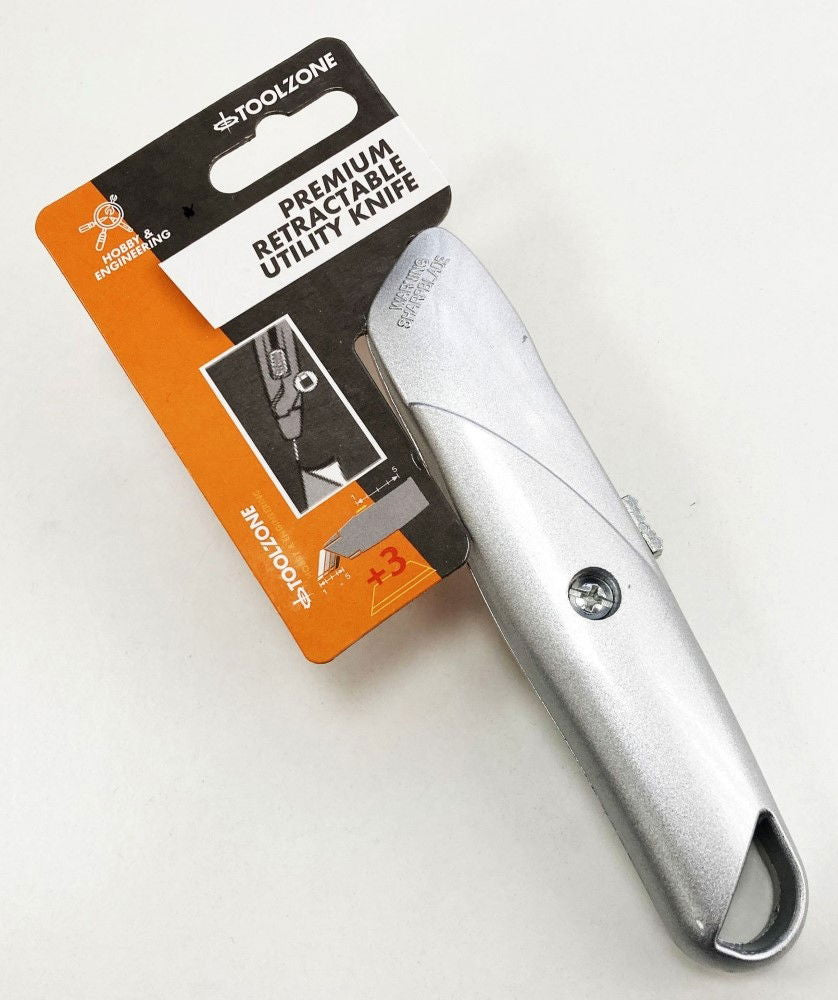 UTILITY KNIFE RETRACTABLE METAL BODY WITH 3 BLADES - TOOLZONE KDPKN016