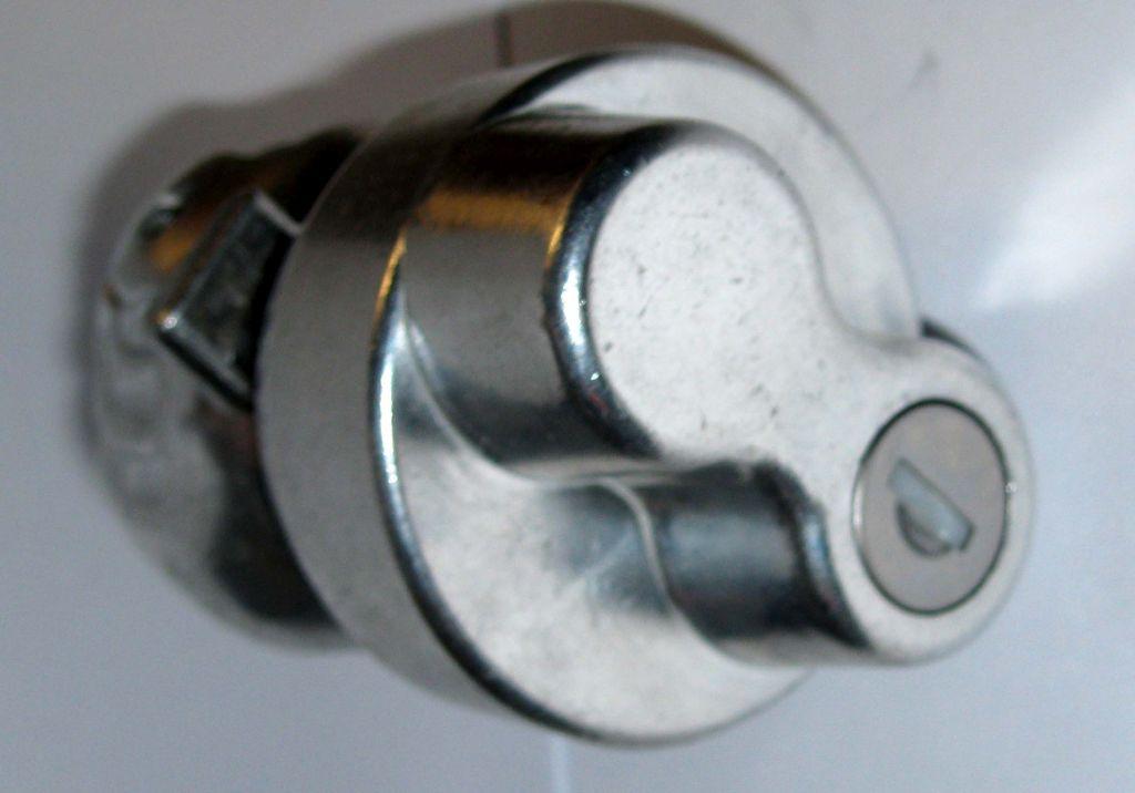 NLA, TOW BALL TRAILER LOCK EACH