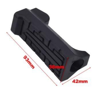 FRONT RUBBER FOOTRESTS 2005-PRESENT YAMAHA YBR125 YBR 125 5VL-F7413-00