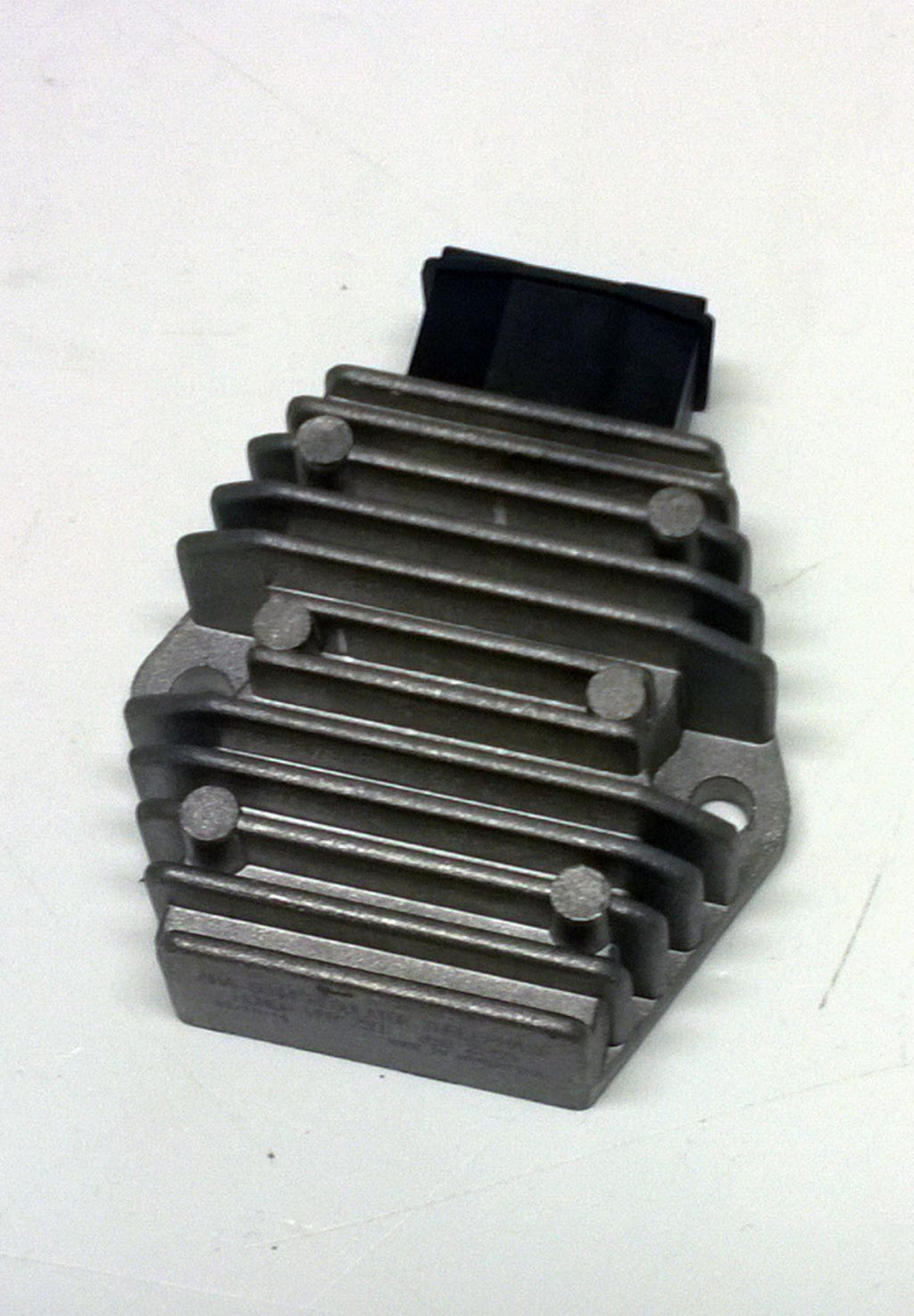 REGULATOR 31600-MY7-305 ROAD, CBR1100XX 97-98, VFR750F 90-97 AHA6044 HONDA 31600-MY7-305, 31600-MT4-008, 31600-MY7-600, K&L 20-530