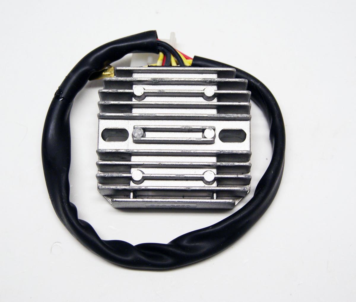 REGULATOR XVZ1200/1300, YAMAHA 26H-81960-A0-00, AYA6022