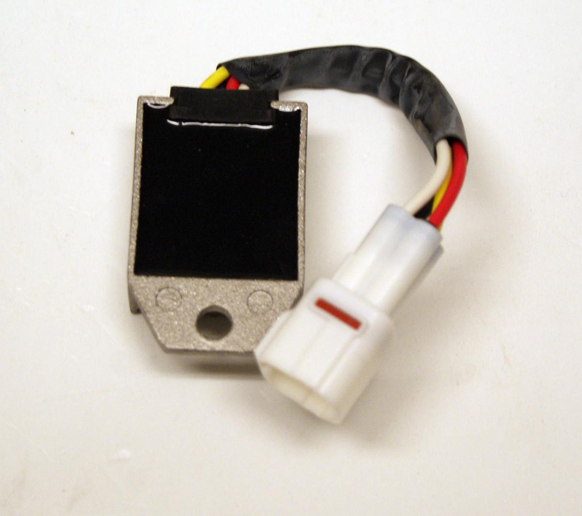 REGULATOR VOLTAGE 12V / 12A YFM50/80, AYA6017, 5TH-81960-01-00, DZE REG 2401