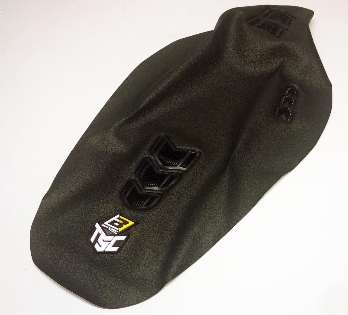 02-21 YZ TRACTION BLACK, SEAT COVER BLACKBIRD 1230J