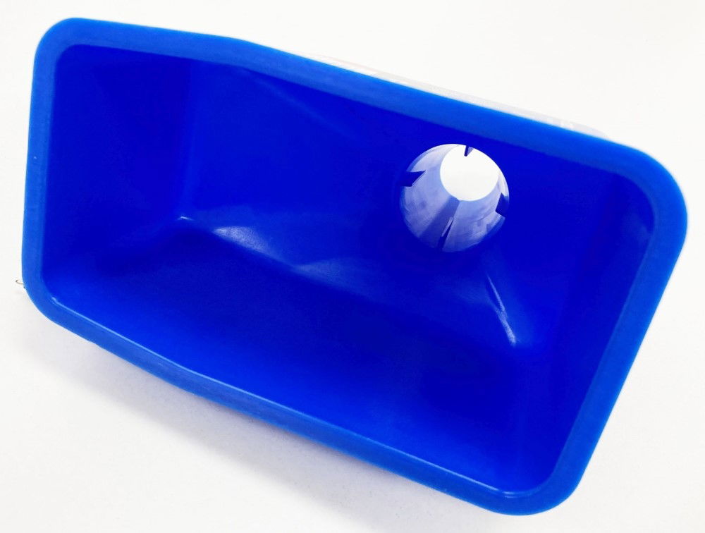 PLASTIC SQUARE FUNNEL 0.85 l OFFSET TAPERED SPOUT - TOOLZONE KDPAU389