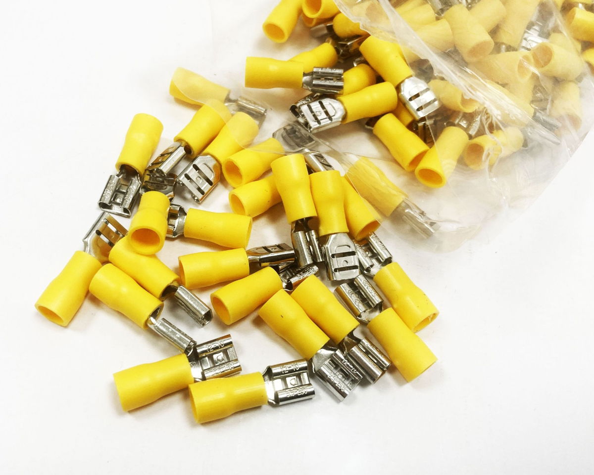 FEMALE TERMINALS 100PC YELLOW SEMI INSULATED 12-10 awg 6.3mm x 0.4mm - TOOLZONE KDPEL141