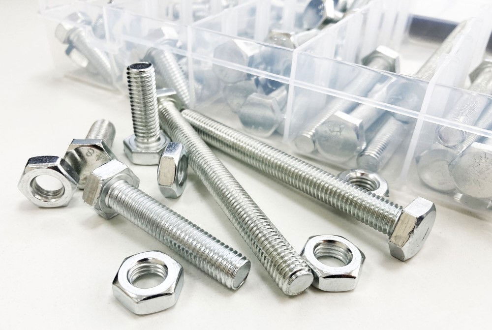BOLT AND NUT ASSORTMENT M10 100pc IN STORAGE BOX - TOOLZONE KDPHW203
