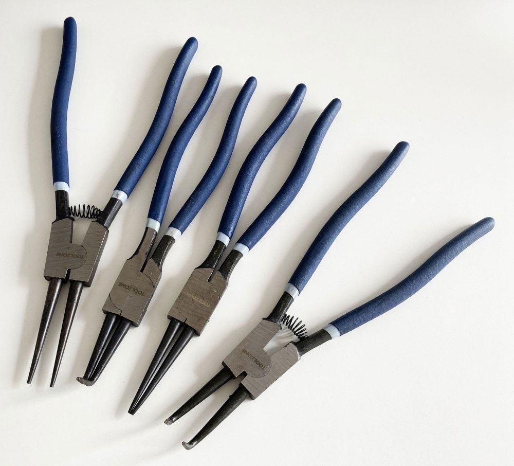 CIRCLIP PLIERS SET 4PC 13 INTERNAL AND EXTERNAL STRAIGHT AND BENT - TOOLZONE KDPPL243