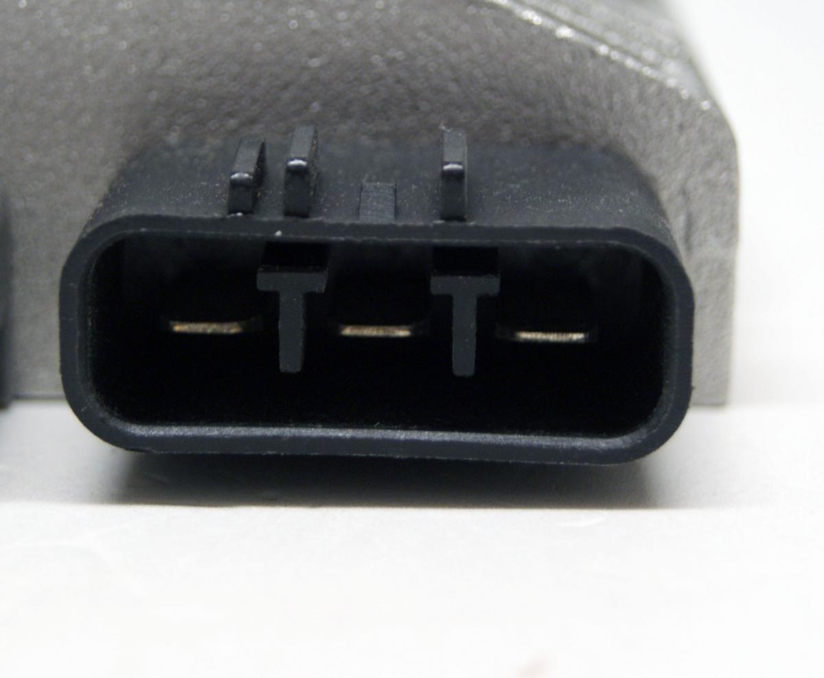 VOLTAGE REGULATOR 12V / 50A MOSFET, DZE 02425-04