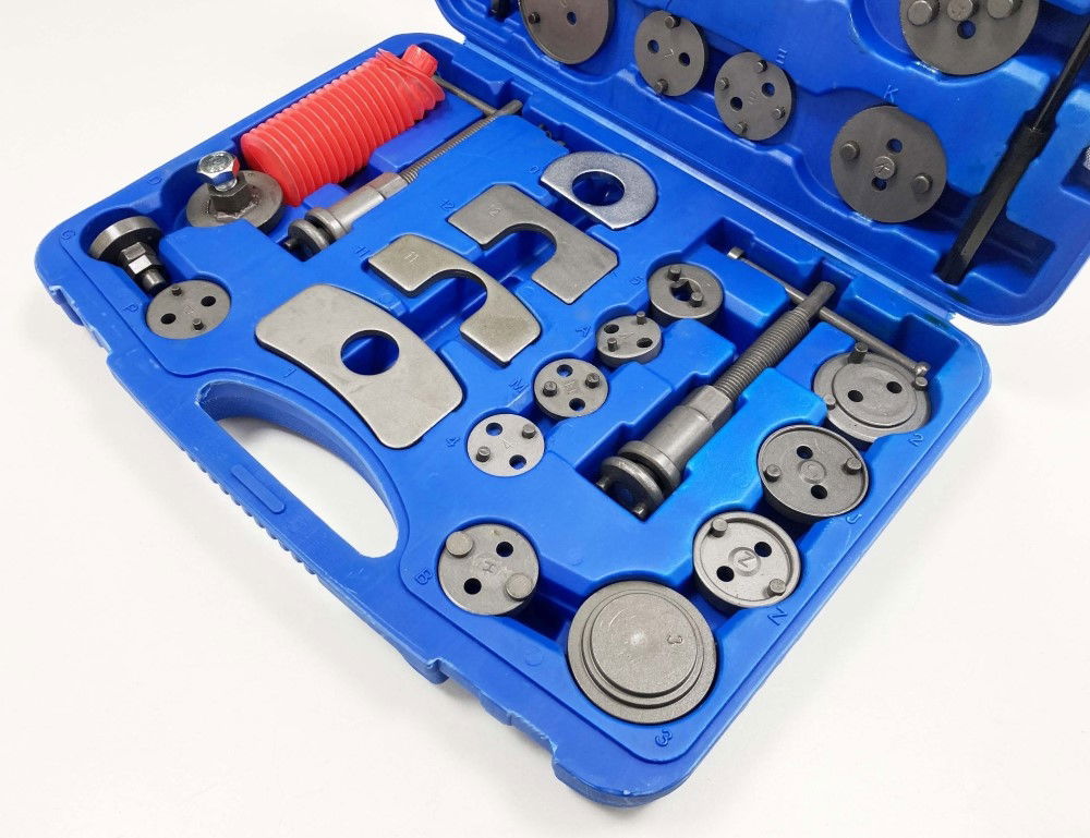 DISC BRAKE AND CALIPER SERVICE KIT 35pc INCLUDES 24 ADAPTORS - TOOLZONE KDPAU002