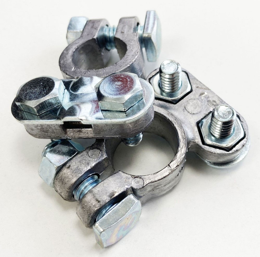 BATTERY TERMINAL CLAMPS 2pc WITH NUTS AND BOLTS - TOOLZONE KDPAU069