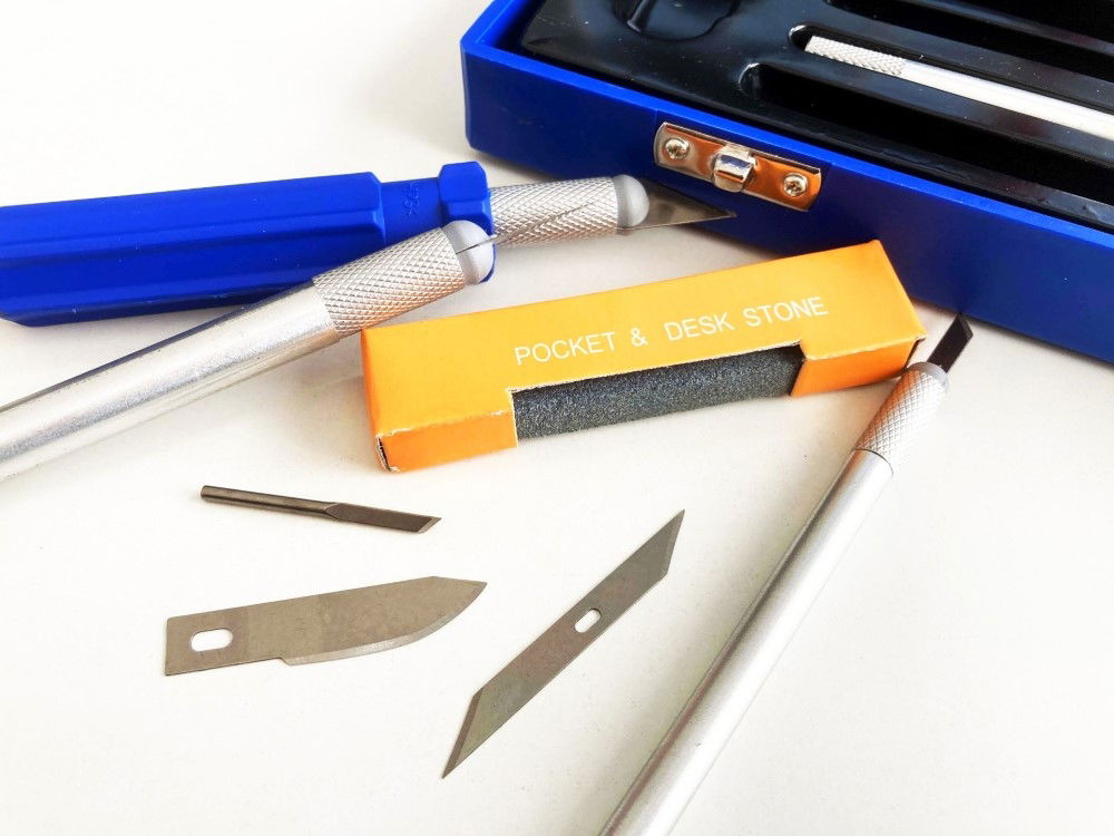 PRECISION HOBBY KNIFE SET 51 PIECE ALUMINIUM AND PLASTIC HANDLES 13 BLADES - TOOLZONE KDPHB245
