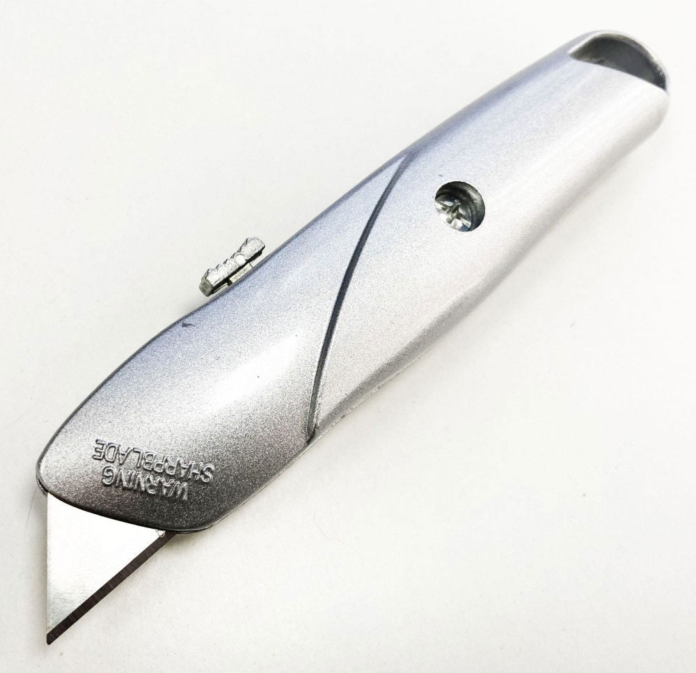 UTILITY KNIFE RETRACTABLE METAL BODY WITH 3 BLADES - TOOLZONE KDPKN016
