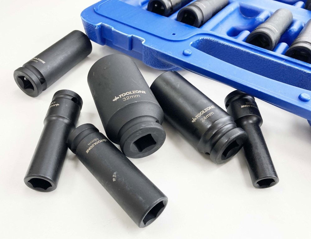 IMPACT SOCKET SET DEEP 1/2 DRIVE 16 PIECES 10mm-32mm CRV BLACK PHOSPHATE - TOOLZONE KDPSS244