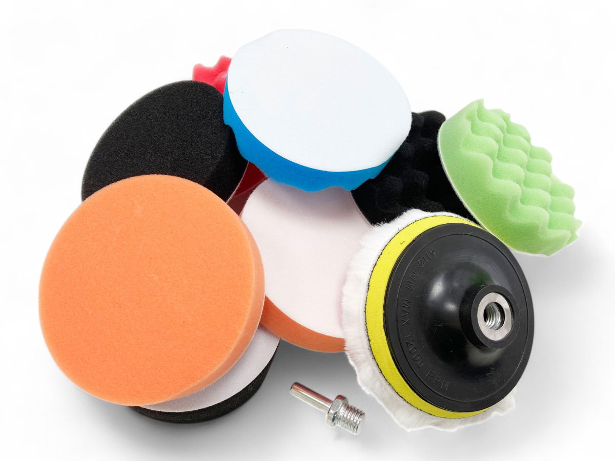 BUFFING AND POLISHING KIT 12 PIECES 115mm WITH HOOK AND LOOP ADAPTOR - TOOLZONE KDPAB172