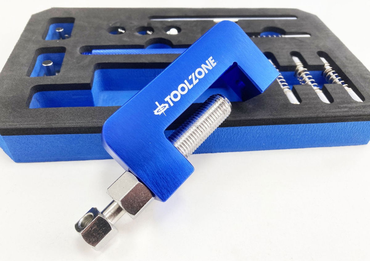 CHAIN BREAKER AND RIVETING TOOL FOR MOTORCYCLE DRIVE CHAINS 3-5mm - TOOLZONE KDPAU052