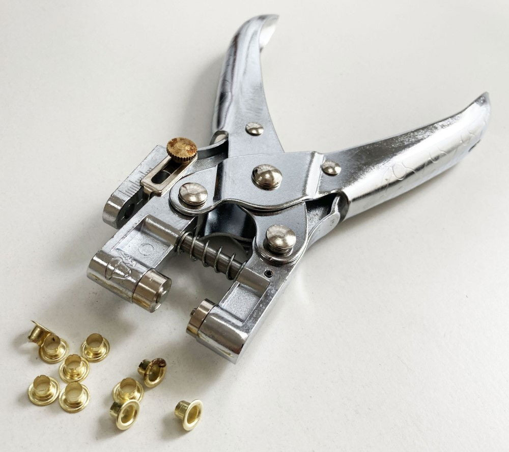 EYELET PLIERS HEAVY DUTY 165mm CHROME PLATED WITH 100PC BRASS EYELETS - TOOLZONE KDPPL230