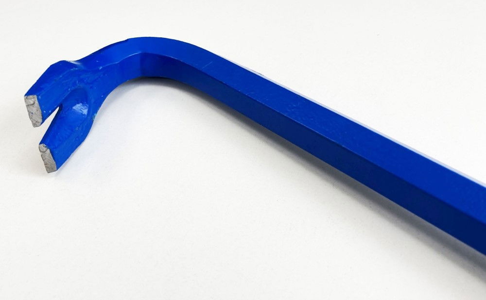 WRECKING BAR EXTRA HEAVY DUTY 18 x 18mm WITH NAIL PULLER SLOT - TOOLZONE KDPPN168