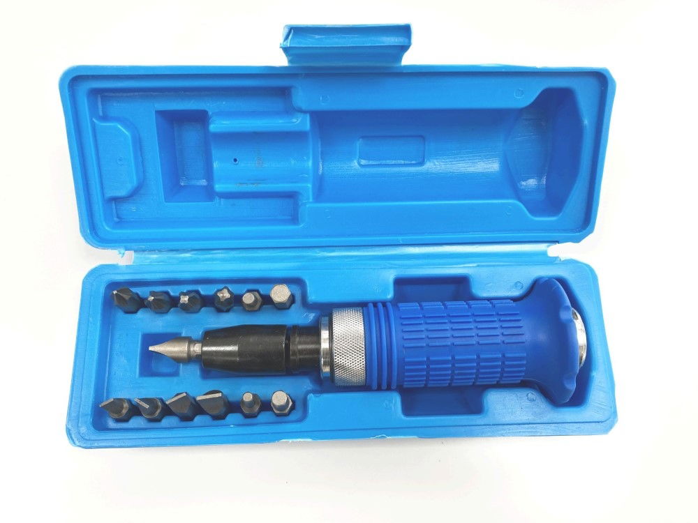 IMPACT SCREWDRIVER SET WITH 13 BITS 1/2 DRIVE - TOOLZONE KDPSD173