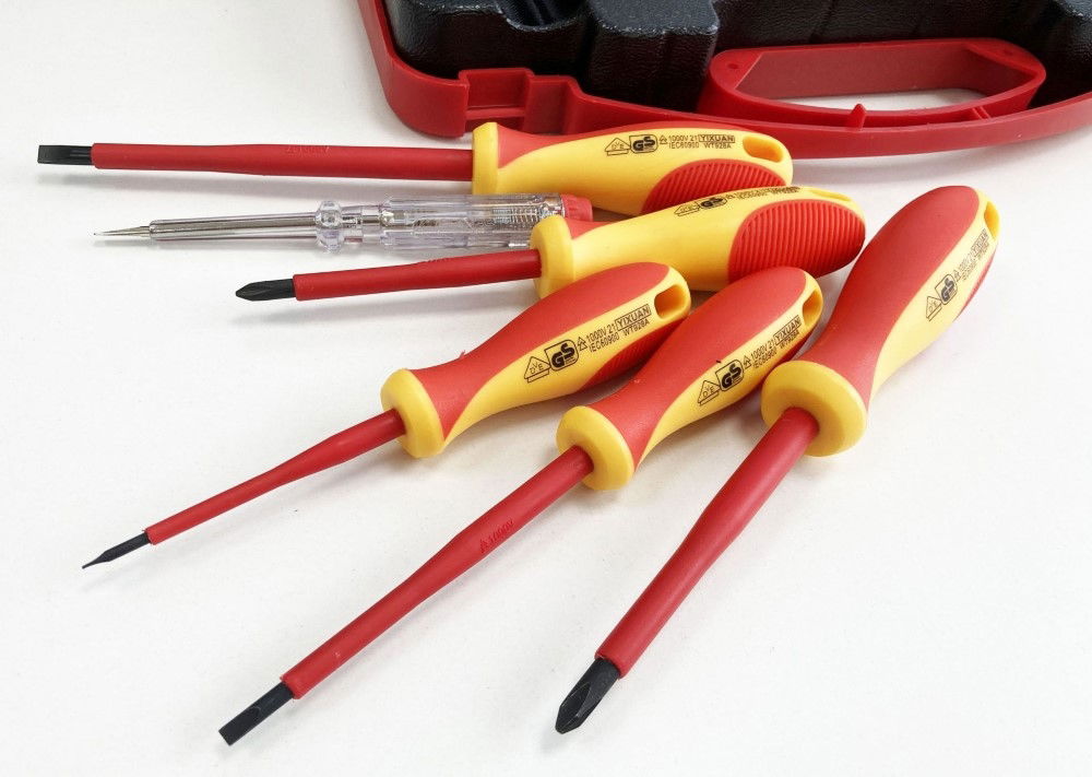 VDE ELECTRICIANS TOOL KIT 11PC - TOOLZONE KDPSD301