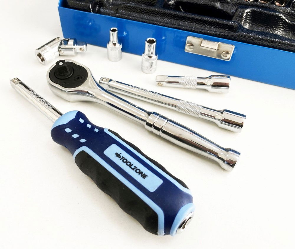 SOCKET SET 24 PIECES 1/4 DRIVE CRV POLISHED 4mm-13mm - TOOLZONE KDPSS300