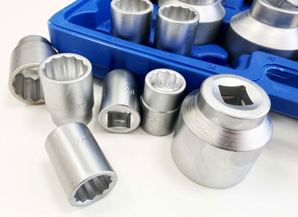 SOCKET SET 26 PIECES 3/4 AND 1 DRIVE 21mm-65mm CARBON STEEL - TOOLZONE KDPSS301