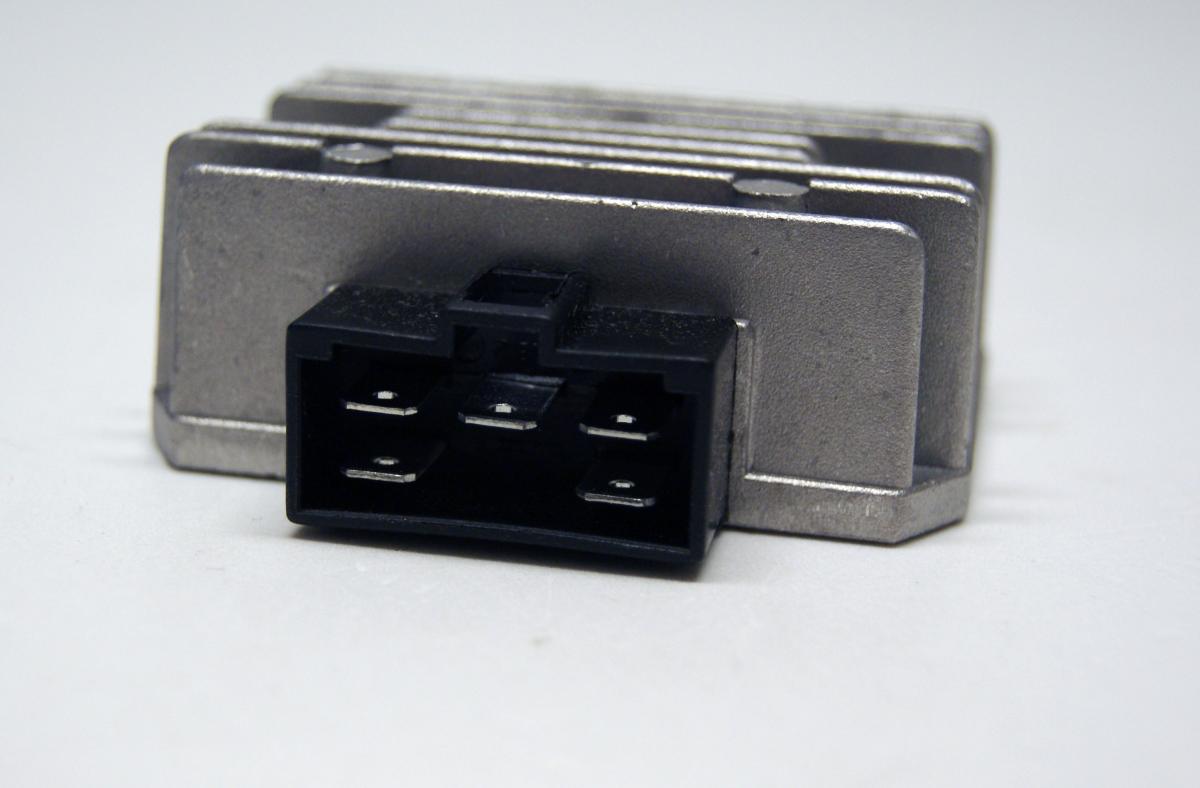 REGULATOR VOLTAGE 12v / 25A, 31600-KRF-B50 / 4B4-H1960-00 Honda SDH Storm 125 (2006 a 2008) Yamaha XTZ 250, DZE 02380-04