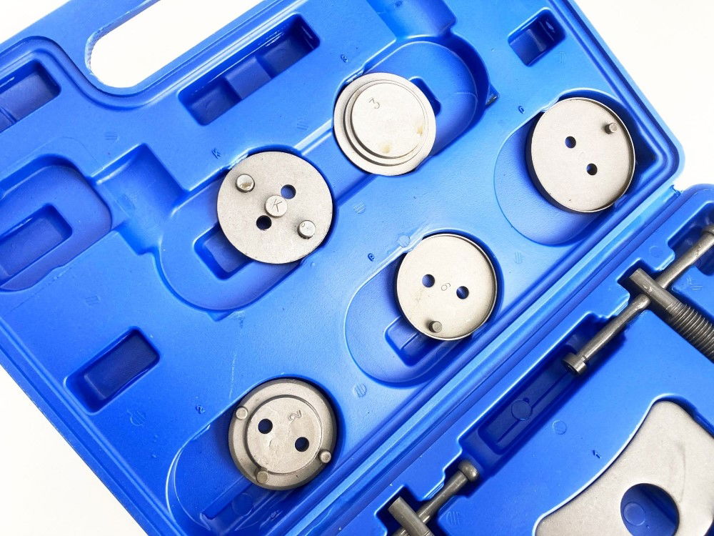 BRAKE CALIPER WIND BACK TOOL SET 18pc WITH ADAPTORS - TOOLZONE KDPAU081