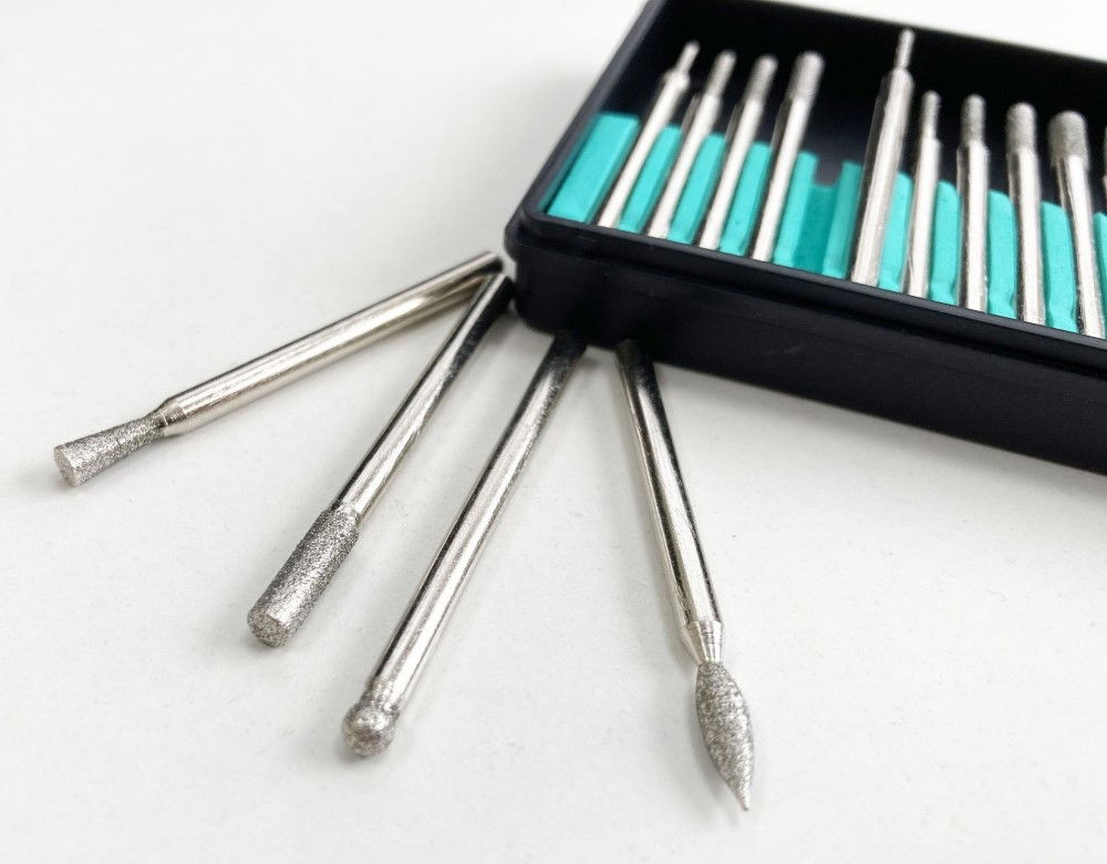 DEBURRING AND ENGRAVING SET 30pc 150GRIT DIAMOND 3.17mm SHANK 40-50mm LENGTH - TOOLZONE KDPHB265